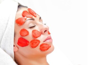 Topeng Strawberry